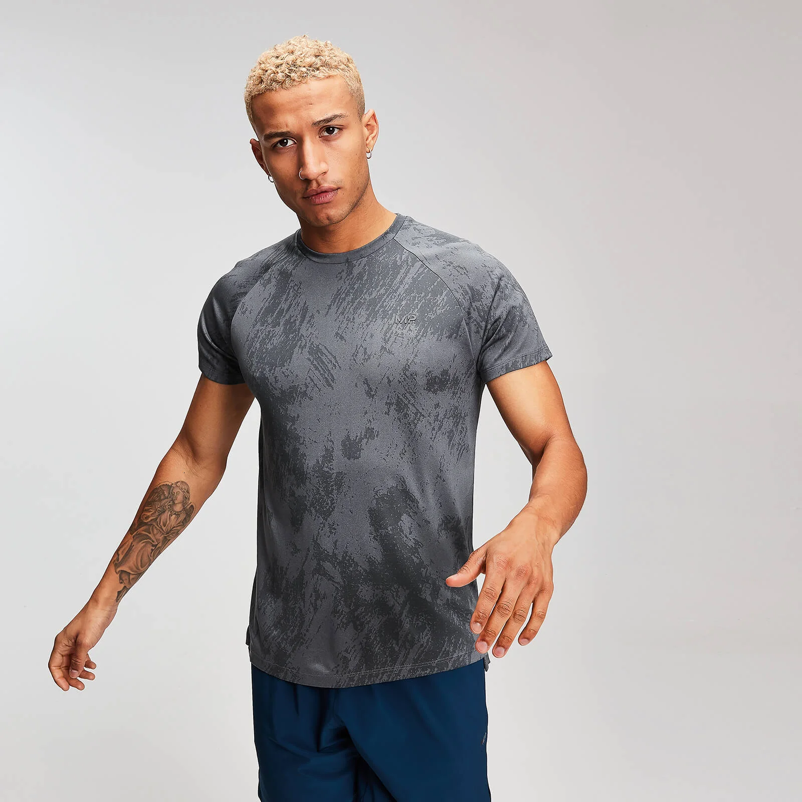 MP Men's Training Distressed T-Shirt - Carbon - XS Slika 1