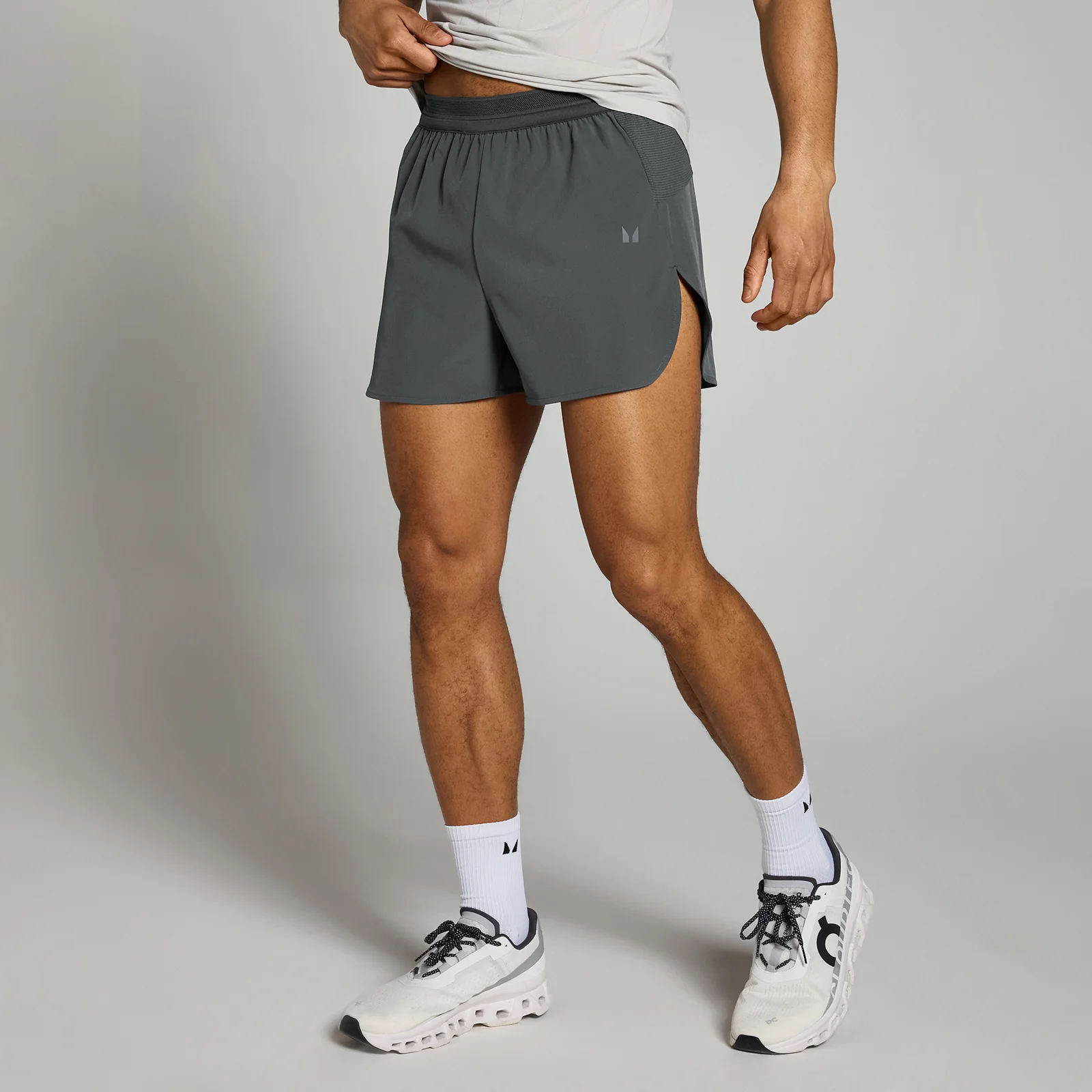 MP muški Velocity šorc 2 u 1 dužine 8 cm - tamno sive - XS Slika 1