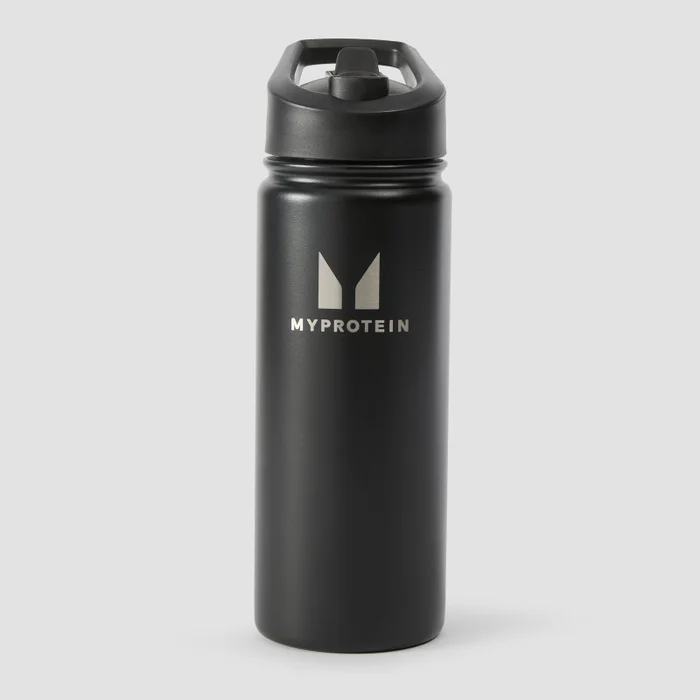 Myprotein reciklirana metalna boca sa slamkom na preklop od 500 ml - crna