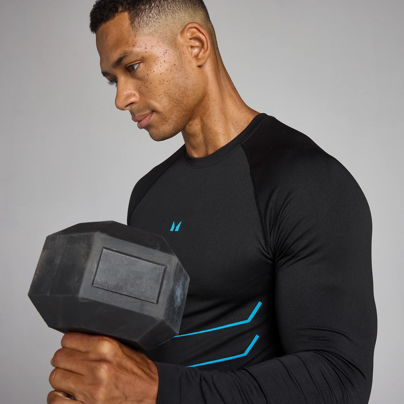 Lift majica s dugim rukavima bez šavova muscle fit - Crna/Power Blue - L Slika 4